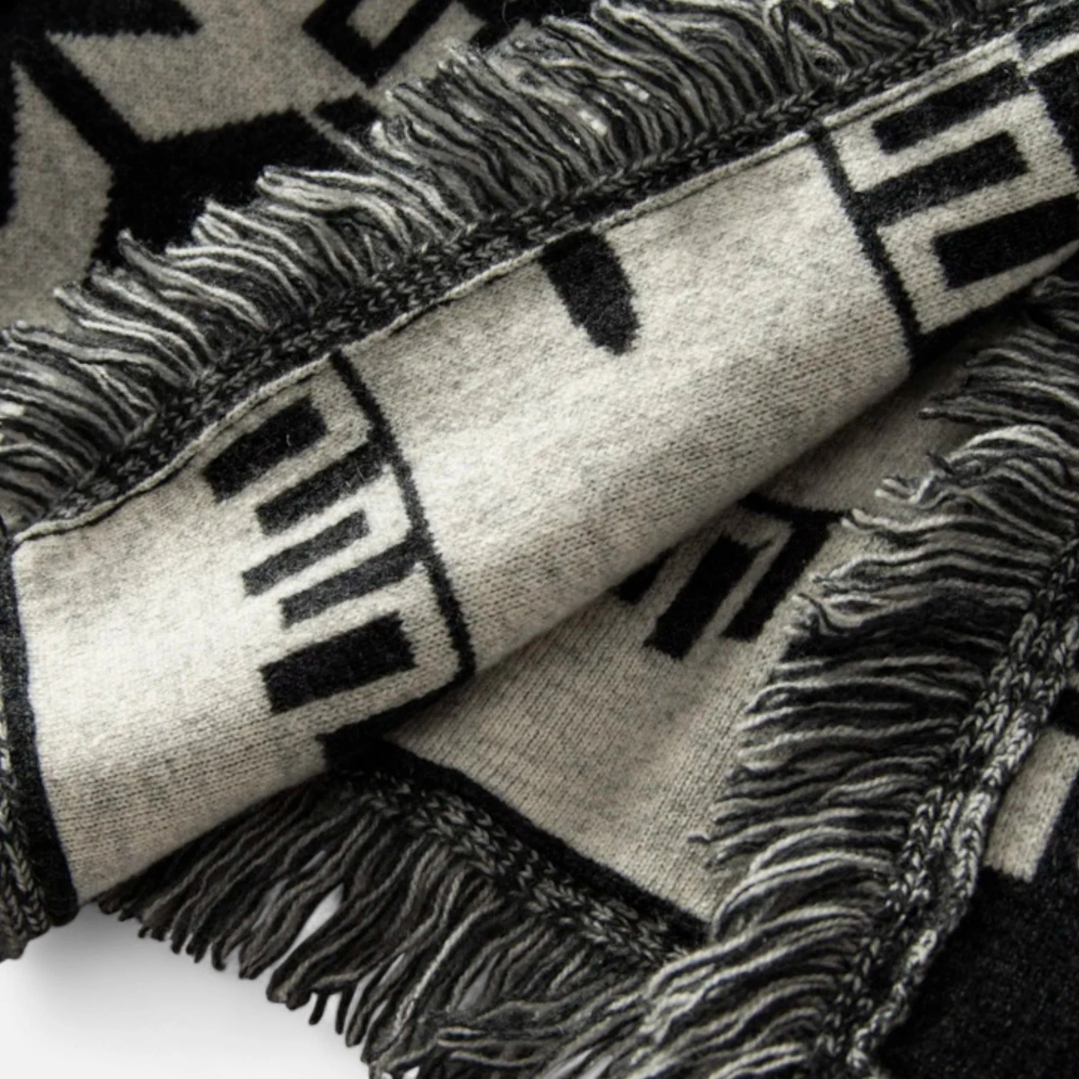 Women’s Cashmere Jacquard Cardigan