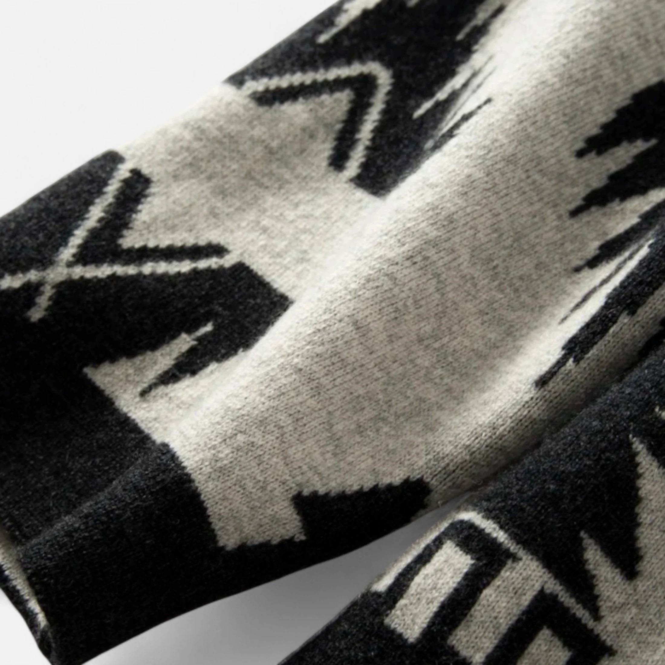 Women’s Cashmere Jacquard Cardigan